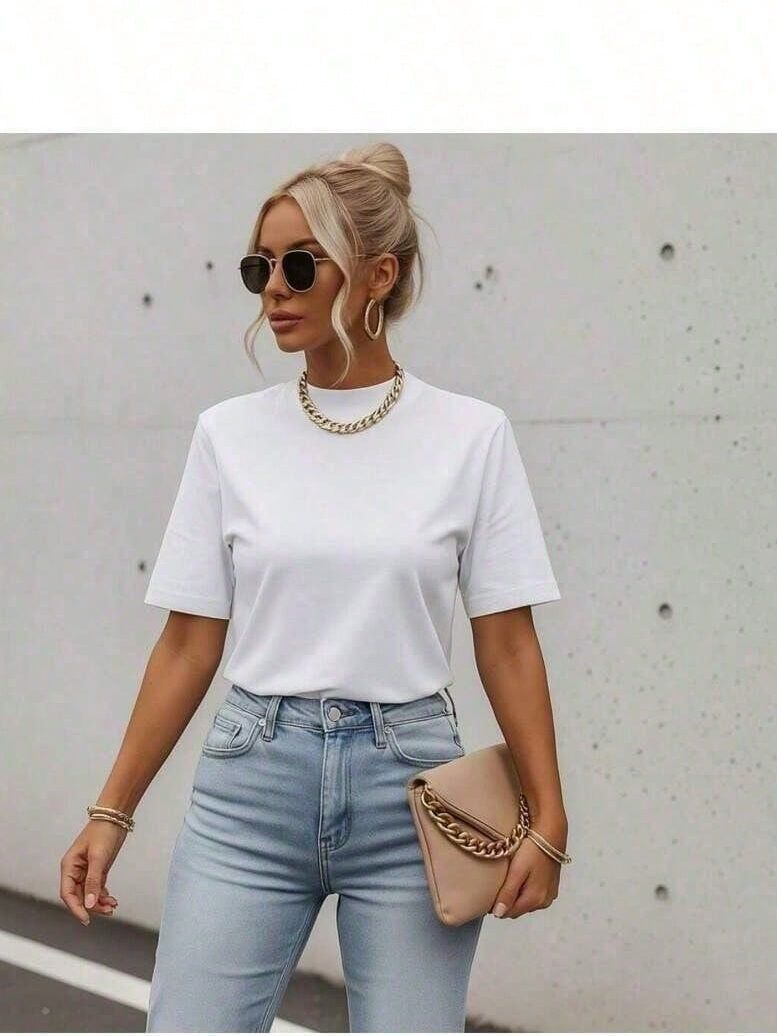 camiseta branca bem cortada